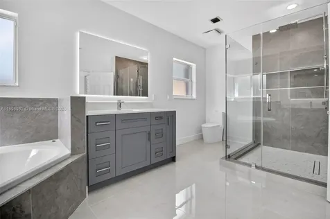11244 NW 58th Terrace Doral FL 33178