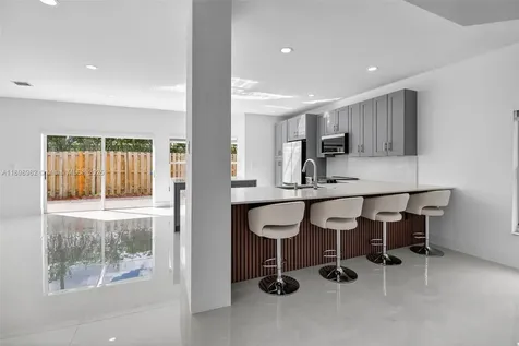 11244 NW 58th Terrace Doral FL 33178