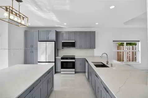 11244 NW 58th Terrace Doral FL 33178