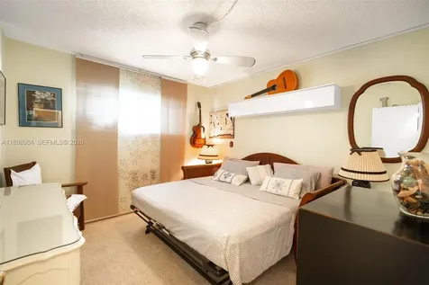 2500 Diana Drive Hallandale Beach FL 33009