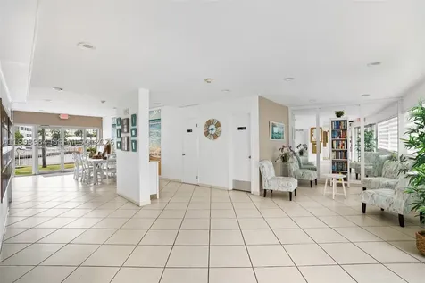 2500 Diana Drive Hallandale Beach FL 33009