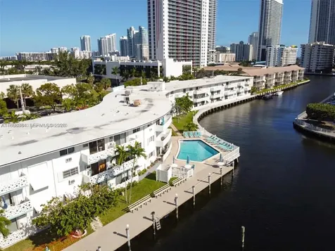 2500 Diana Drive Hallandale Beach FL 33009