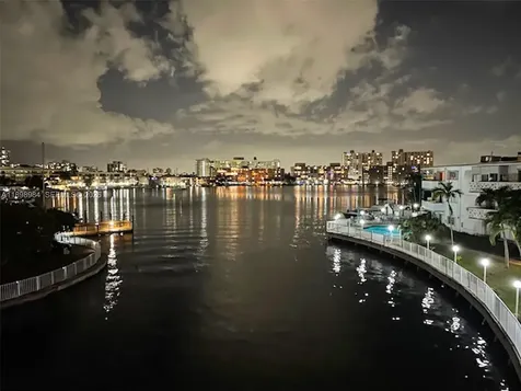 2500 Diana Drive Hallandale Beach FL 33009