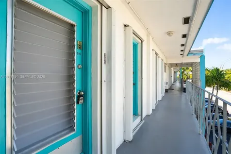 2500 Diana Drive Hallandale Beach FL 33009