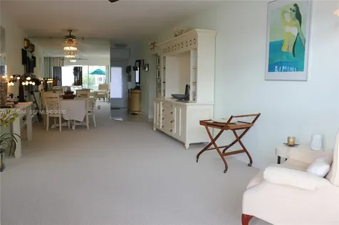 2500 Diana Drive Hallandale Beach FL 33009