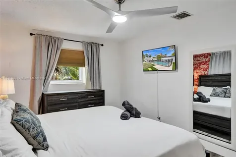 1124 NE 6th Street Hallandale Beach FL 33009