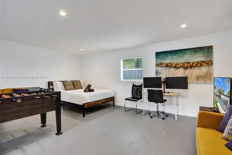 1124 NE 6th Street Hallandale Beach FL 33009
