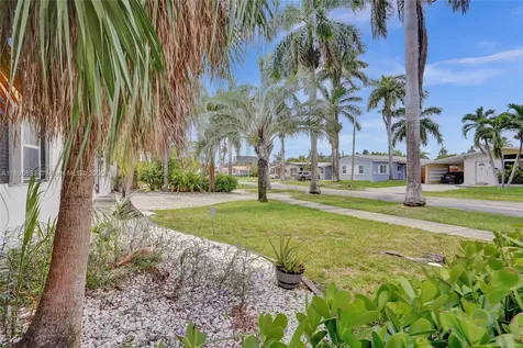 1124 NE 6th Street Hallandale Beach FL 33009