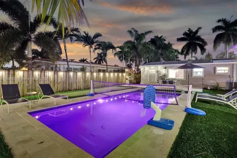 1124 NE 6th Street Hallandale Beach FL 33009