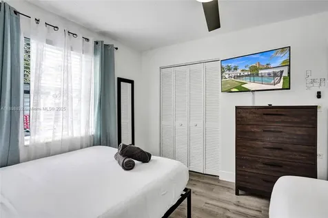 1124 NE 6th Street Hallandale Beach FL 33009