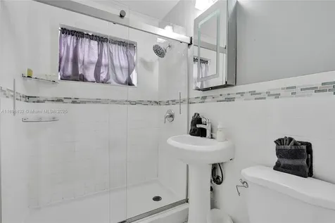 1124 NE 6th Street Hallandale Beach FL 33009