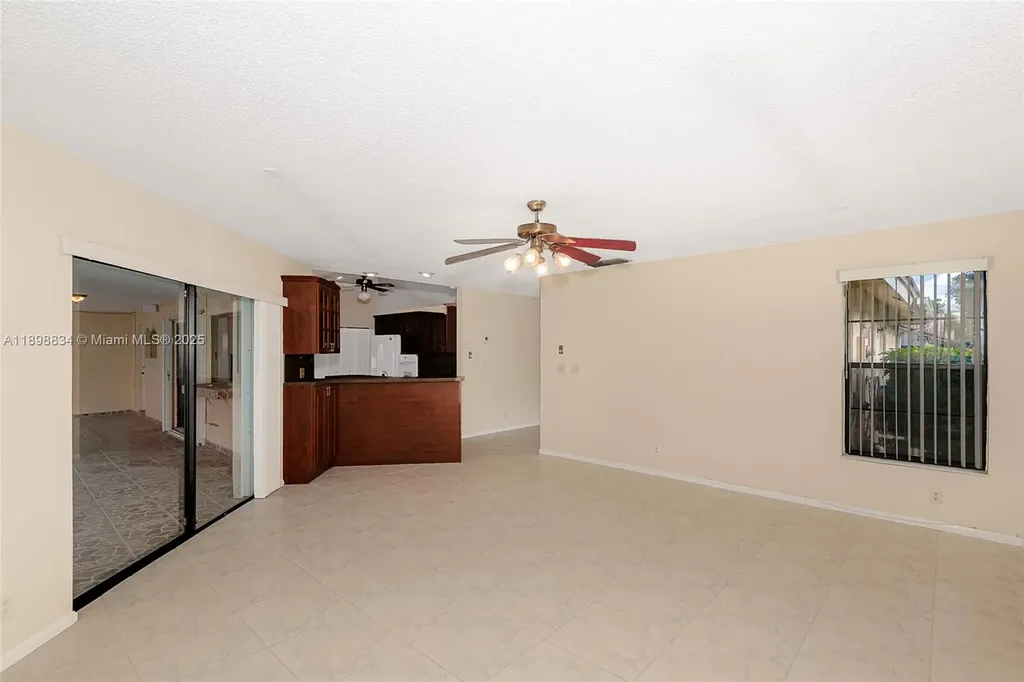 880 NW 110th Avenue Coral Springs FL 33071
