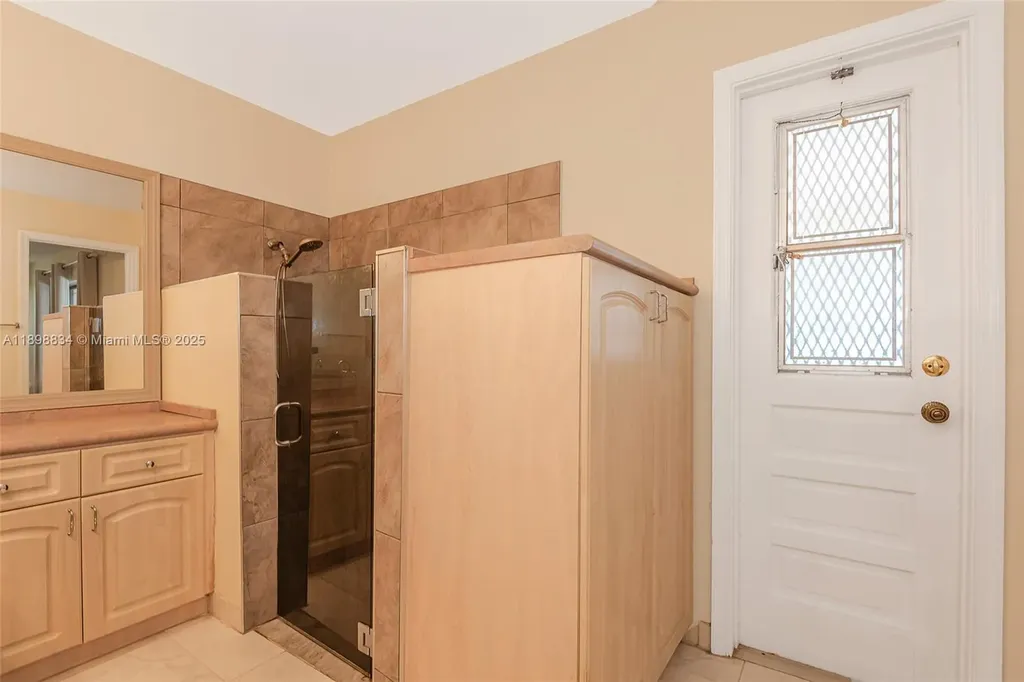 880 NW 110th Avenue Coral Springs FL 33071