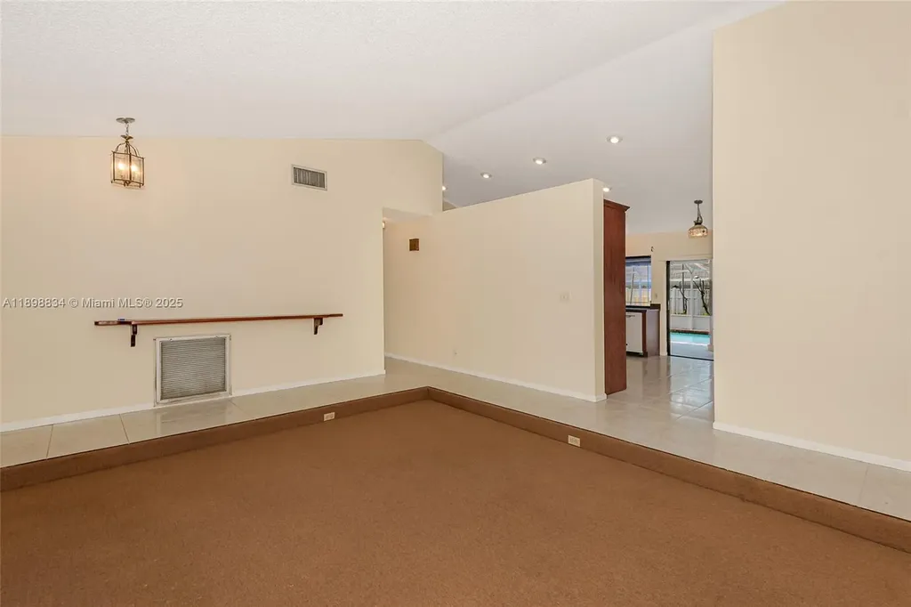 880 NW 110th Avenue Coral Springs FL 33071