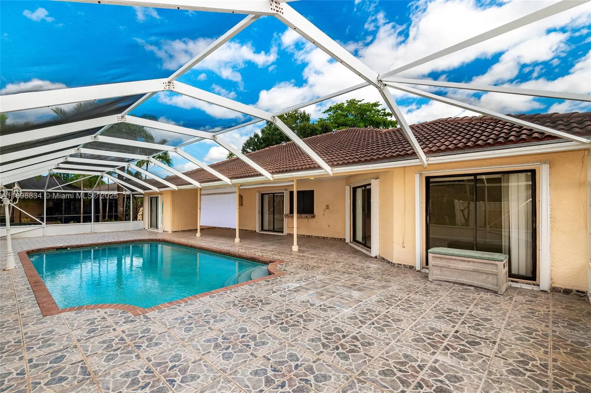 880 NW 110th Avenue Coral Springs FL 33071