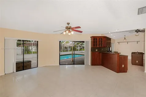 880 NW 110th Avenue Coral Springs FL 33071