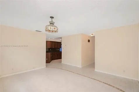 880 NW 110th Avenue Coral Springs FL 33071