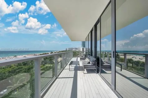 2201 Collins Avenue Miami Beach FL 33139