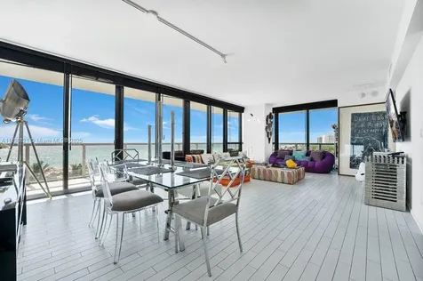 2201 Collins Avenue Miami Beach FL 33139