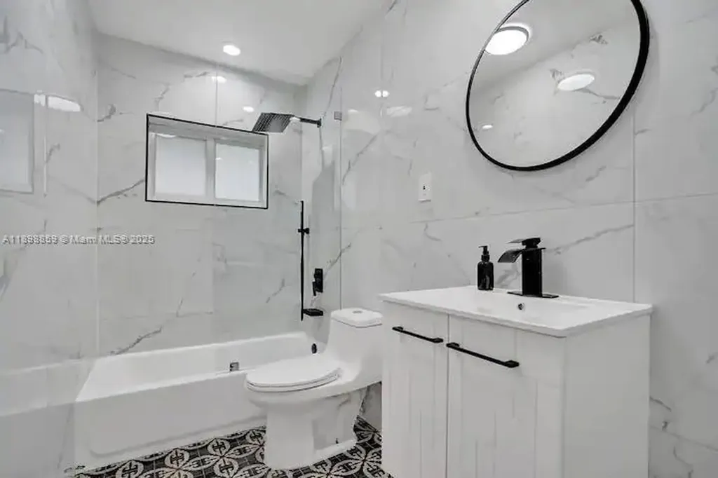 2100 SW 28th Way Fort Lauderdale FL 33312