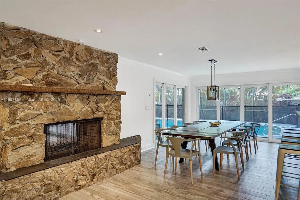 2120 SW 28th Way Fort Lauderdale FL 33312