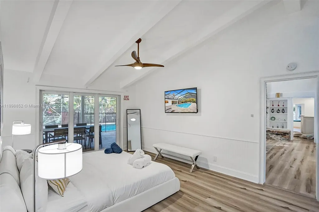 2120 SW 28th Way Fort Lauderdale FL 33312