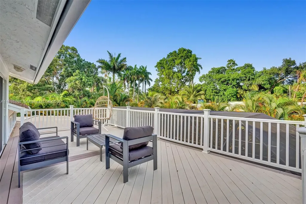 2120 SW 28th Way Fort Lauderdale FL 33312