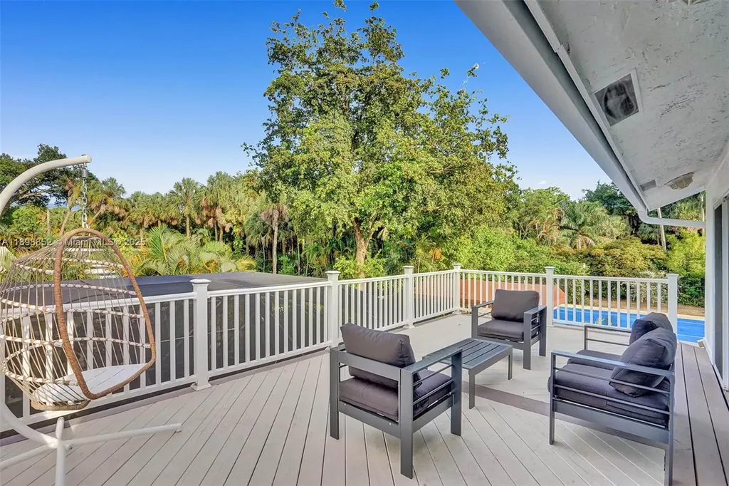 2120 SW 28th Way Fort Lauderdale FL 33312