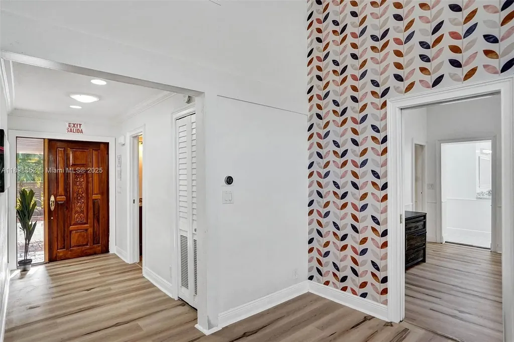 2120 SW 28th Way Fort Lauderdale FL 33312