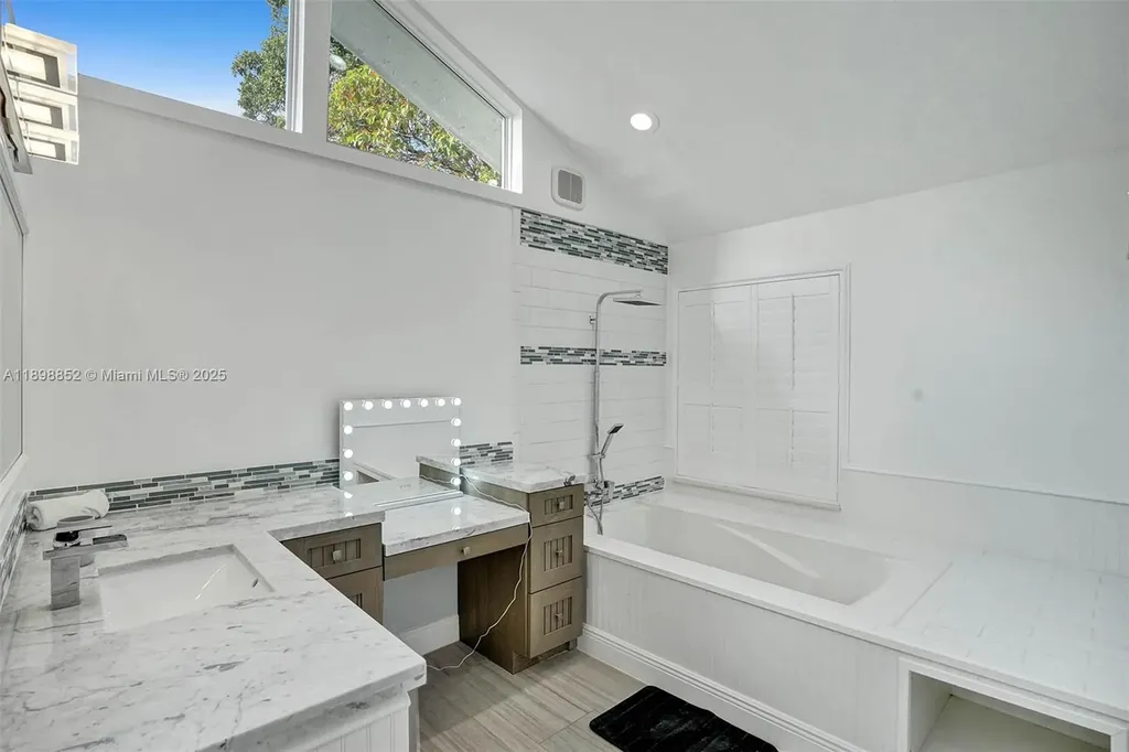 2120 SW 28th Way Fort Lauderdale FL 33312