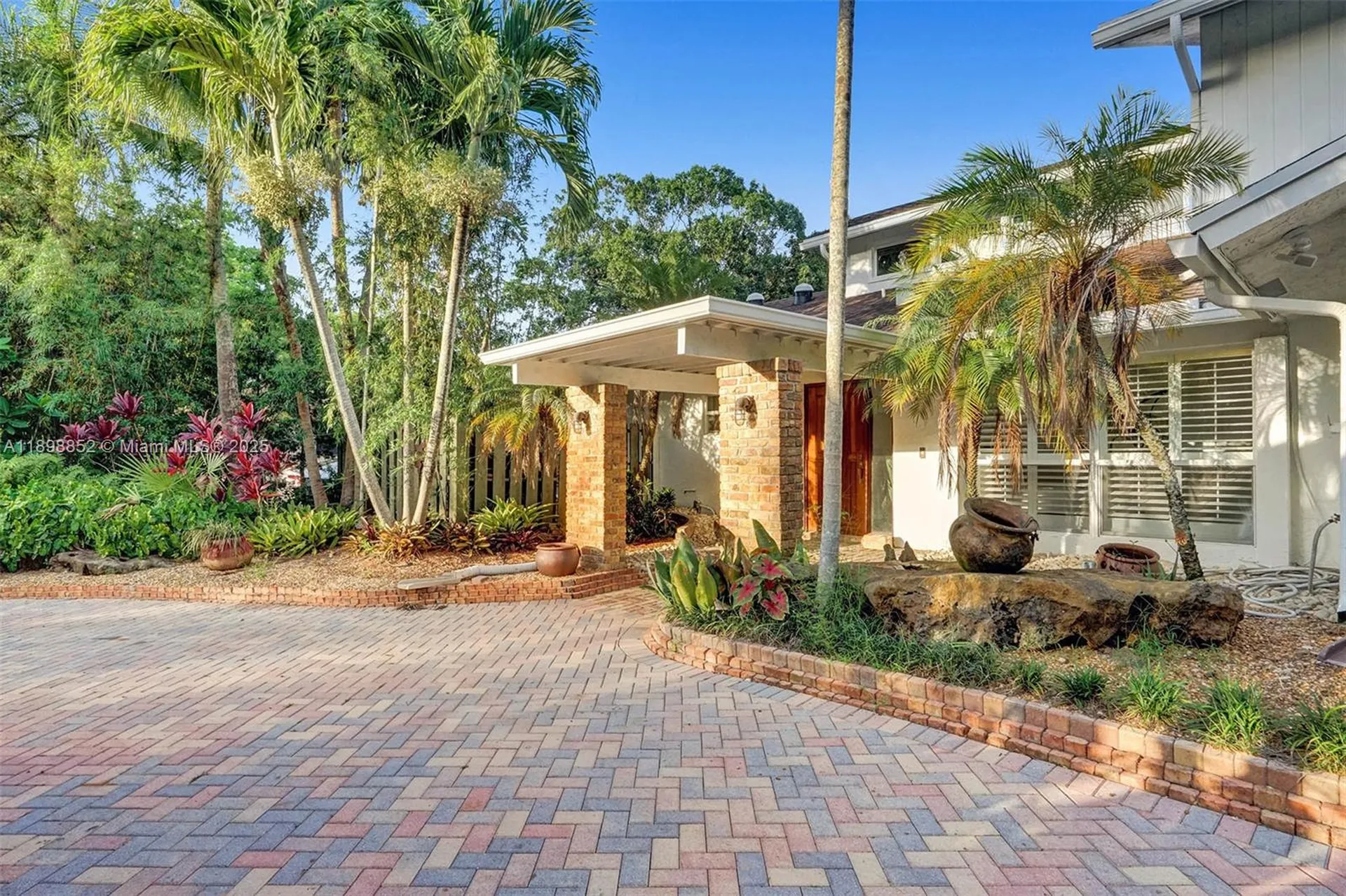 2120 SW 28th Way Fort Lauderdale FL 33312