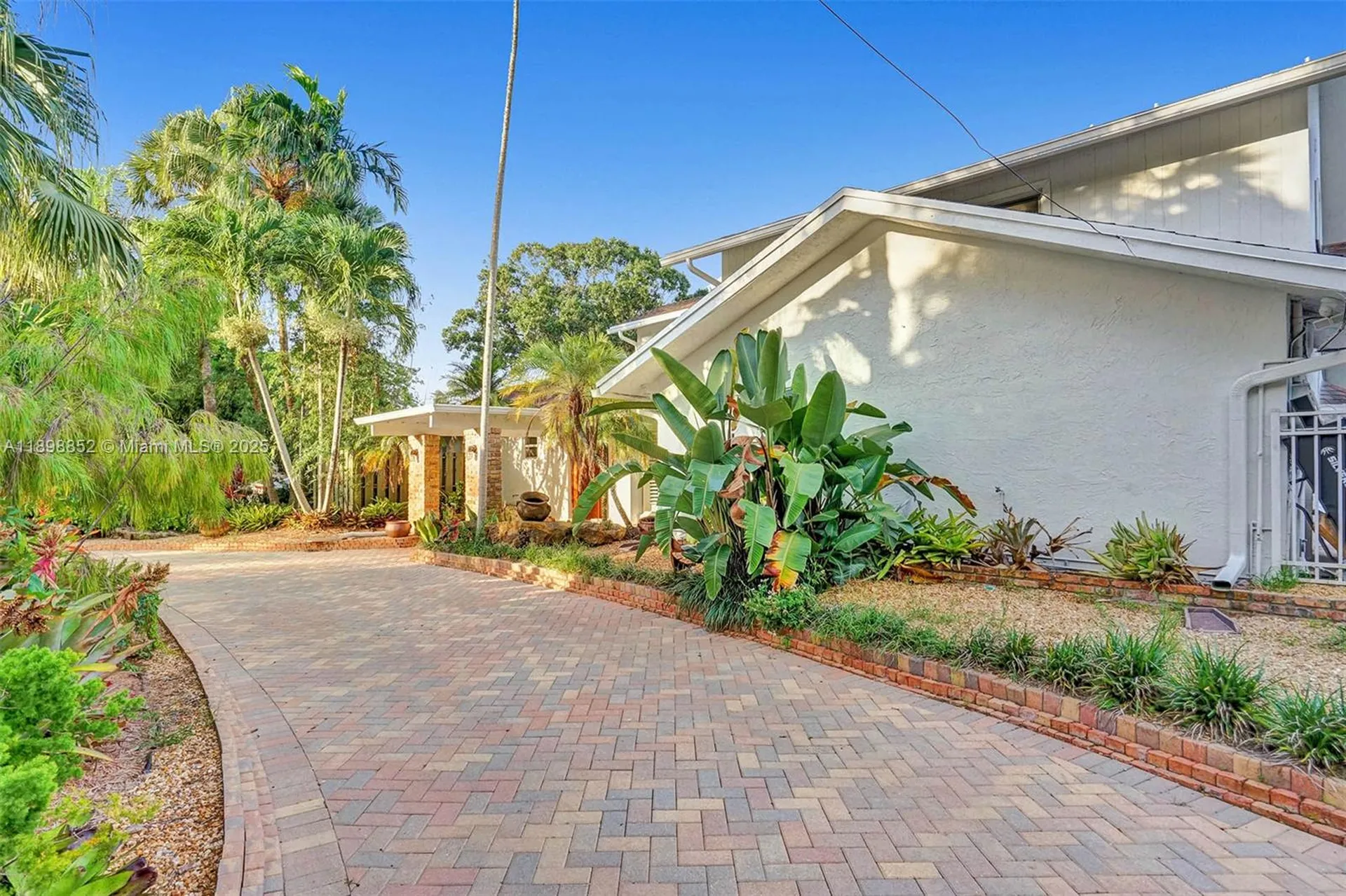 2120 SW 28th Way Fort Lauderdale FL 33312