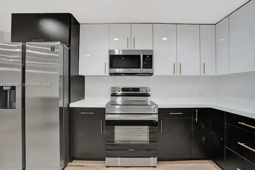 2100 SW 28th Way Fort Lauderdale FL 33312