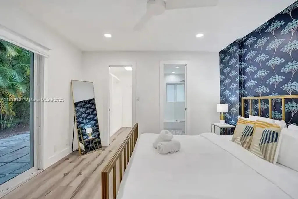 2100 SW 28th Way Fort Lauderdale FL 33312