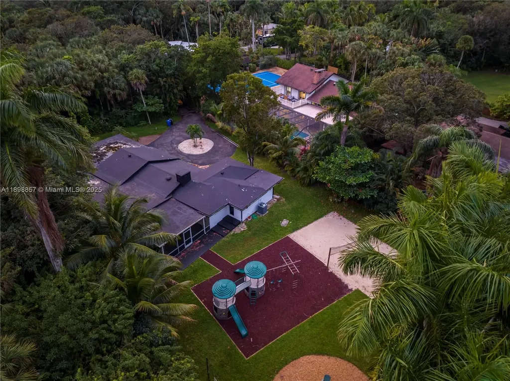 2100 SW 28th Way Fort Lauderdale FL 33312