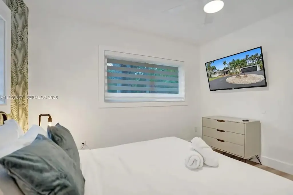 2100 SW 28th Way Fort Lauderdale FL 33312