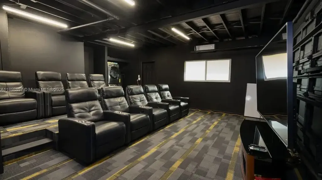 2100 SW 28th Way Fort Lauderdale FL 33312