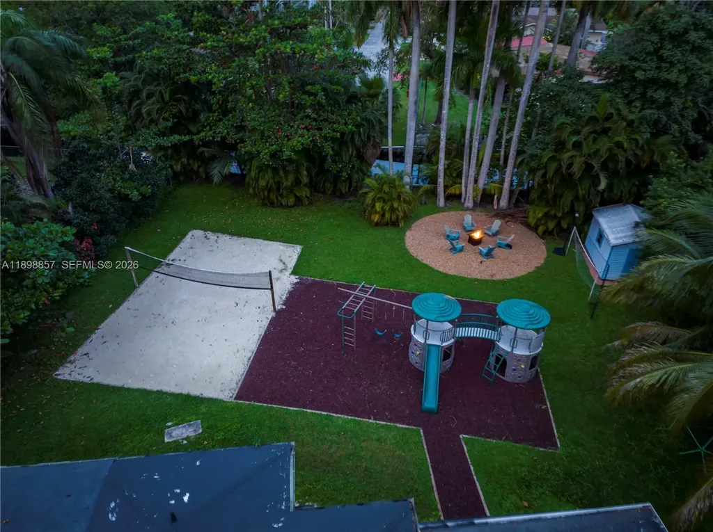 2100 SW 28th Way Fort Lauderdale FL 33312