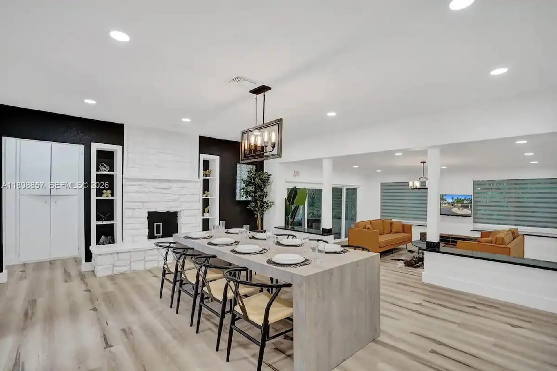 2100 SW 28th Way Fort Lauderdale FL 33312