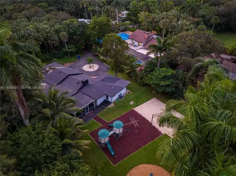 2100 SW 28th Way Fort Lauderdale FL 33312