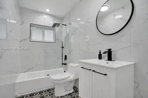 2100 SW 28th Way Fort Lauderdale FL 33312