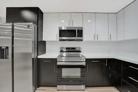 2100 SW 28th Way Fort Lauderdale FL 33312
