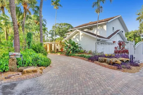 2120 SW 28th Way Fort Lauderdale FL 33312