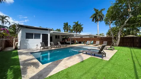1230 Johnson Street Hollywood FL 33019