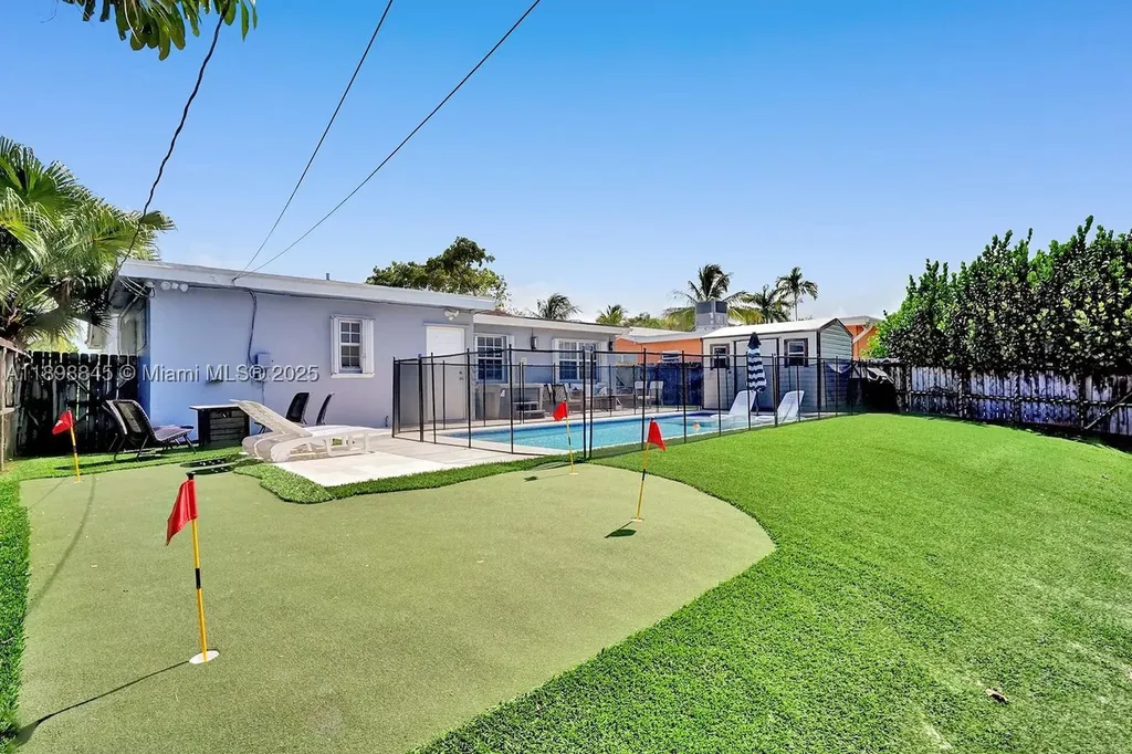 1305 Funston Street Hollywood FL 33019