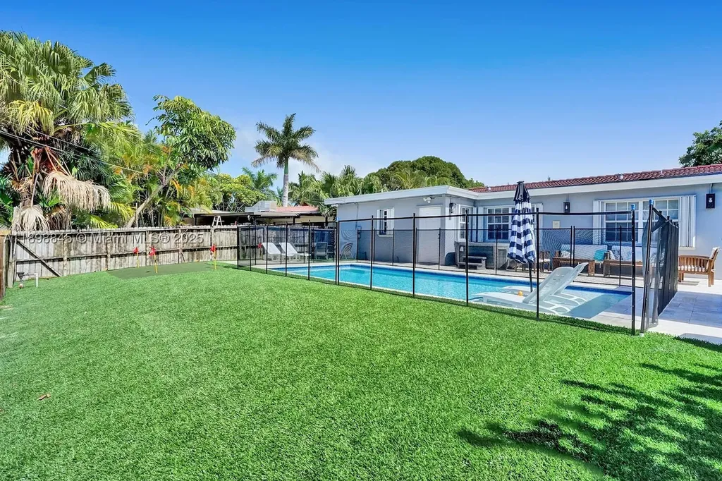 1305 Funston Street Hollywood FL 33019