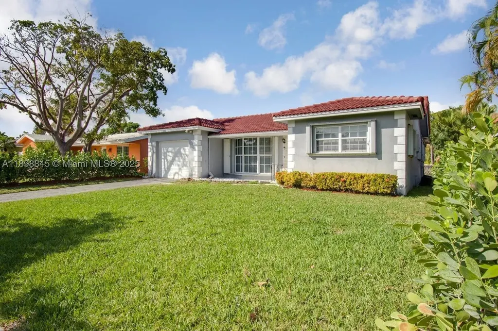 1305 Funston Street Hollywood FL 33019