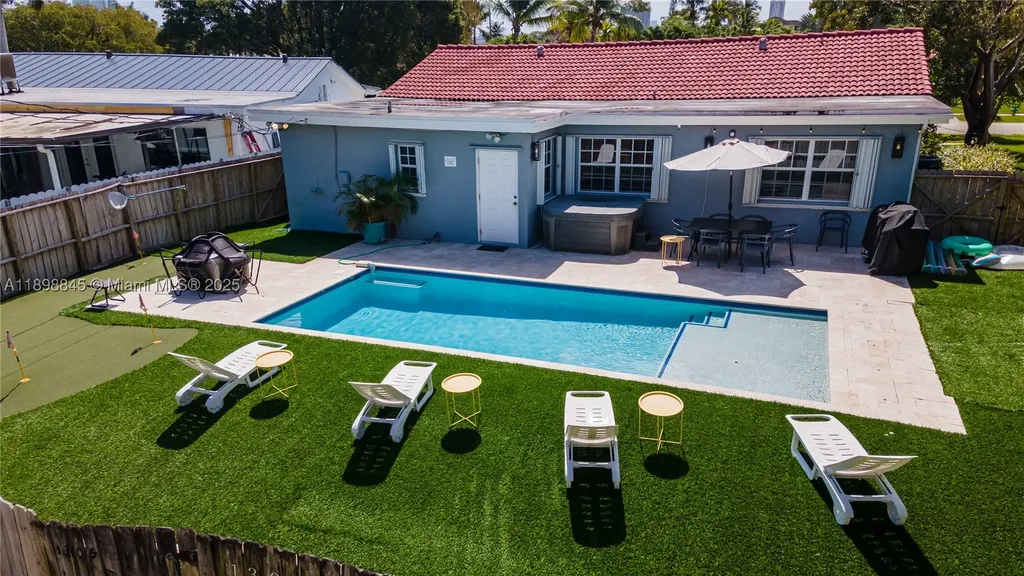 1305 Funston Street Hollywood FL 33019