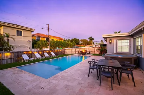 1305 Funston Street Hollywood FL 33019