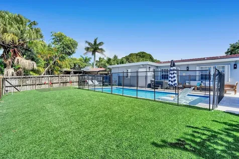 1305 Funston Street Hollywood FL 33019